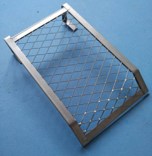 1 gallon metal bucket grid 4 sided